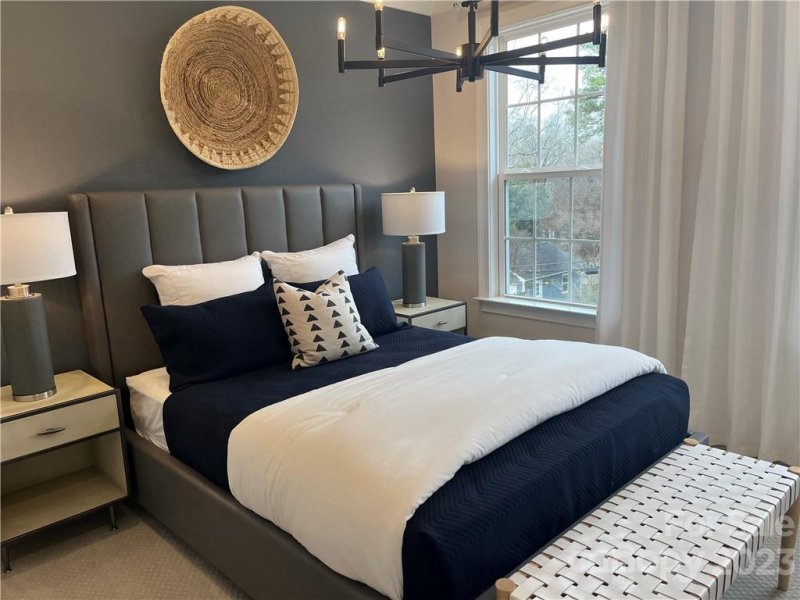 Property image 2 at 2562 Deacon Avenue, Charlotte, NC 28204