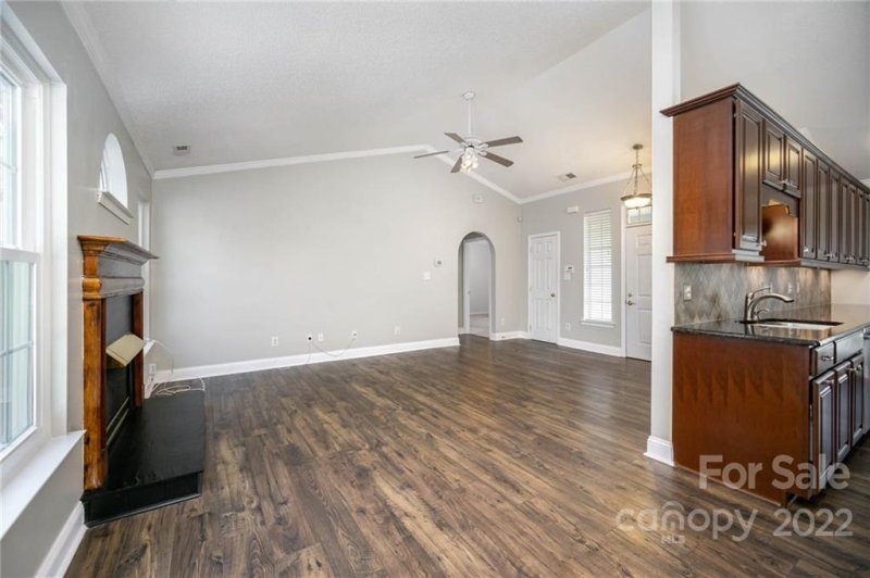 Property image 4 at 105 Golden Rain Court, Mount Holly, NC 28120