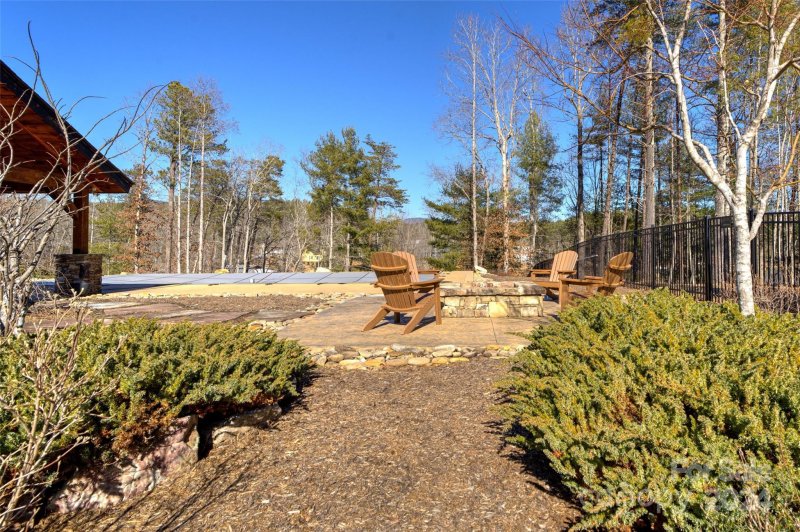 Property image 5 at 214 Ridge Point Road, Nebo, NC 28761