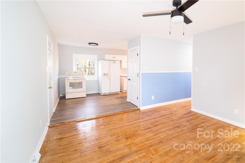 Property image 3 at 718 Merridale Drive, Charlotte, NC 28214