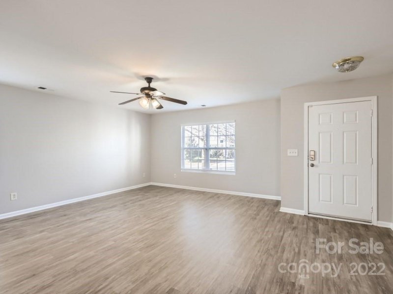 Property image 5 at 9326 John Russell Road, Charlotte, NC 28215