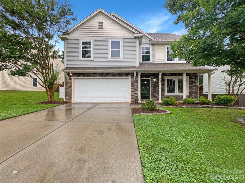 1725 Leeview Lane