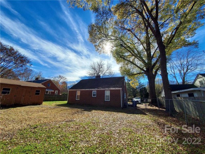 Property image 4 at 960 Fairmont Avenue, Salisbury, NC 28144