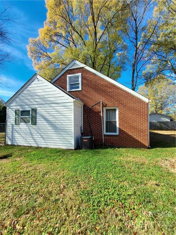 Property image 5 at 960 Fairmont Avenue, Salisbury, NC 28144