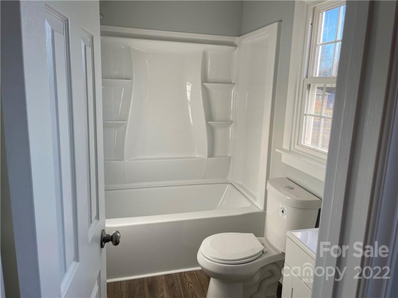 Property image 4 at 4828 Easthaven Drive, Charlotte, NC 28212