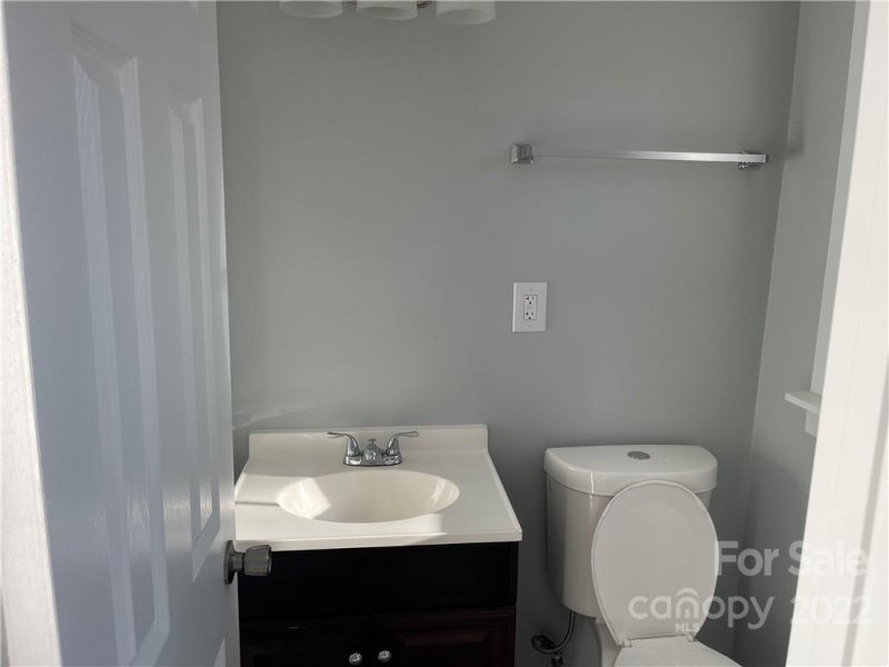 Property image 5 at 4828 Easthaven Drive, Charlotte, NC 28212