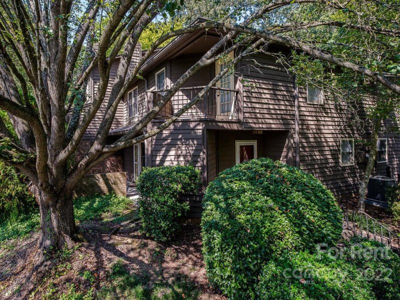 3526 Colony Crossing Drive