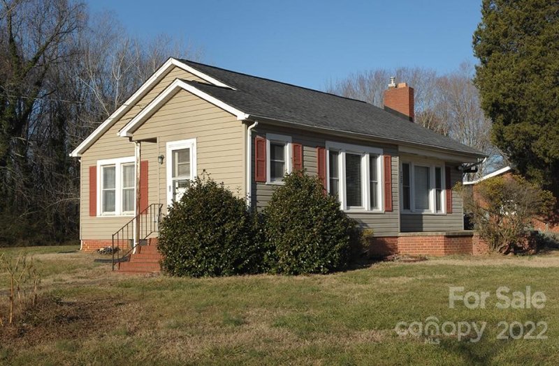 Property image 2 at 723 Morrison Avenue, Salisbury, NC 28146