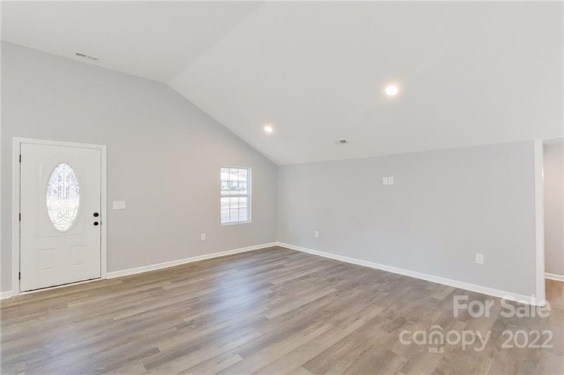 Property image 3 at 2421 Finchley Drive, Charlotte, NC 28215