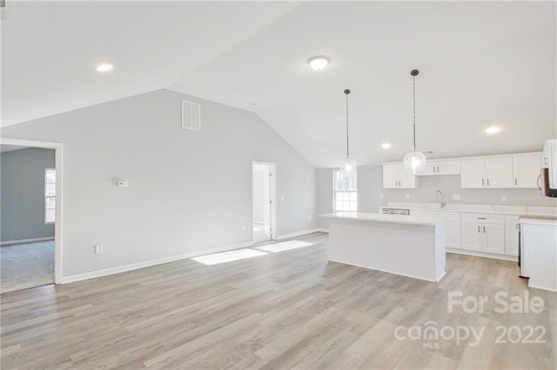 Property image 4 at 2421 Finchley Drive, Charlotte, NC 28215