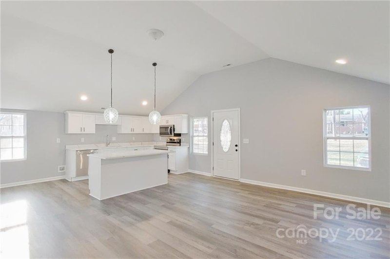 Property image 5 at 2421 Finchley Drive, Charlotte, NC 28215