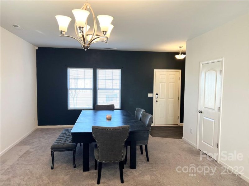 Property image 3 at 8015 Alderglen Court, Charlotte, NC 28215