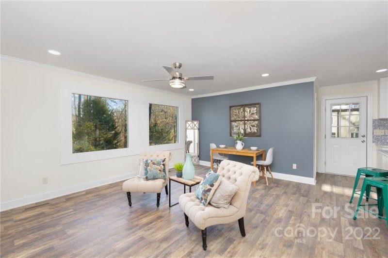 Property image 5 at 2101 Mcdonald Drive, Charlotte, NC 28216