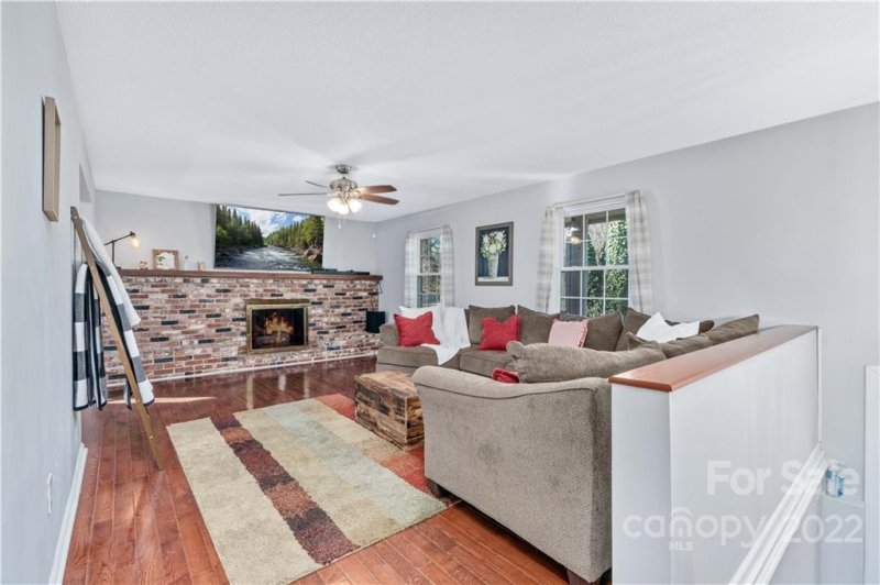 Property image 4 at 9 Glencliff Road, Candler, NC 28715