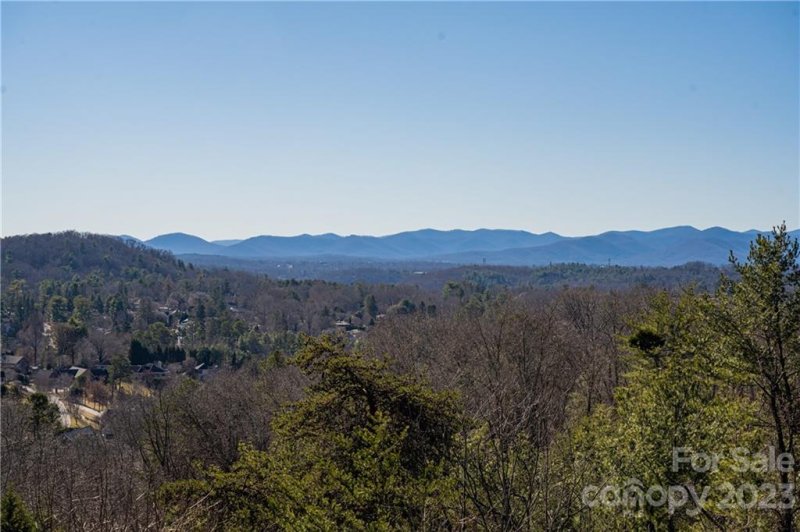 Property image 3 at 447 Old Stone Gate Place, Asheville, NC 28804