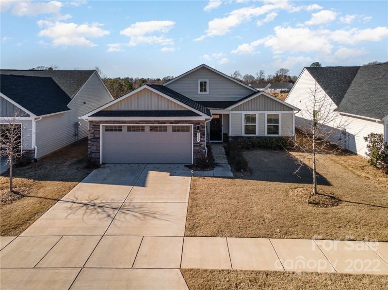 6033 Bellastead Drive