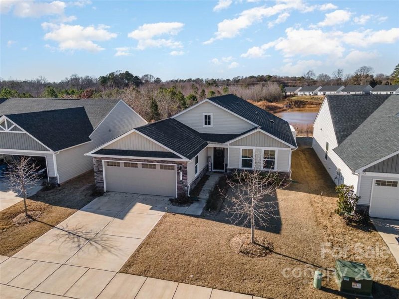 Property image 2 at 6033 Bellastead Drive, Charlotte, NC 28214