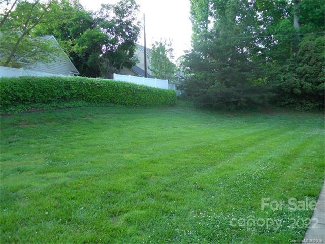 Property image 4 at 8121 Tremaine Court, Charlotte, NC 28227
