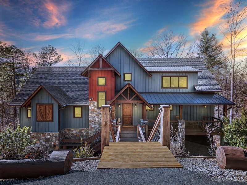 30 Franklin Trace Drive