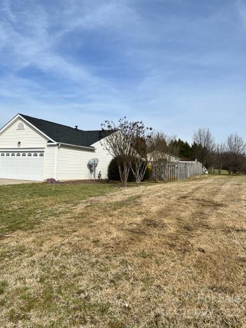 Property image 3 at 112 Lantana Drive, Mount Holly, NC 28120