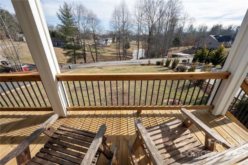 Property image 4 at 15 Copper Mill Court, Candler, NC 28715