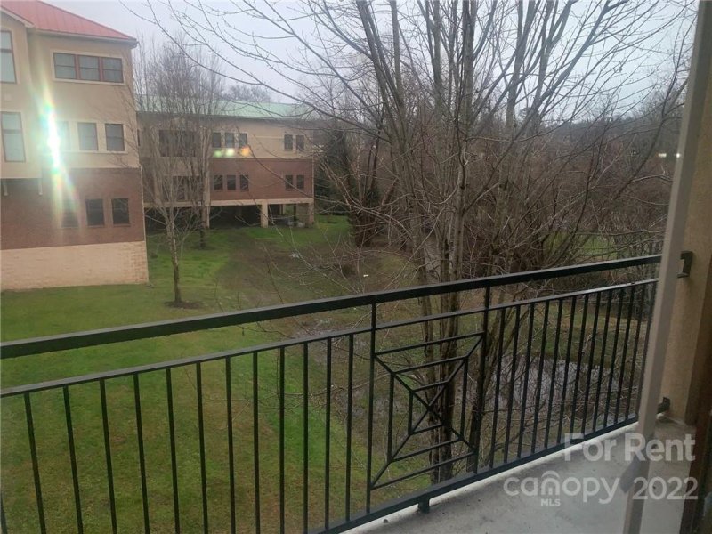 Property image 2 at 475 Church Street, Hendersonville, NC 28792