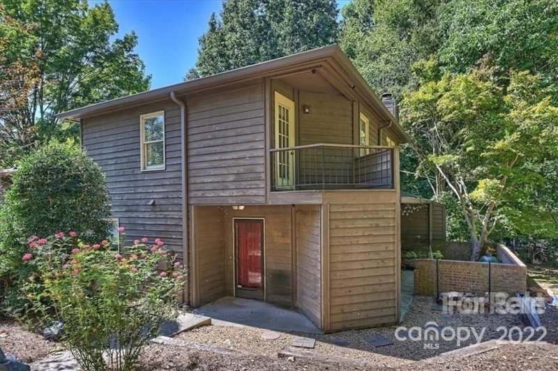 3538 Colony Crossing Drive