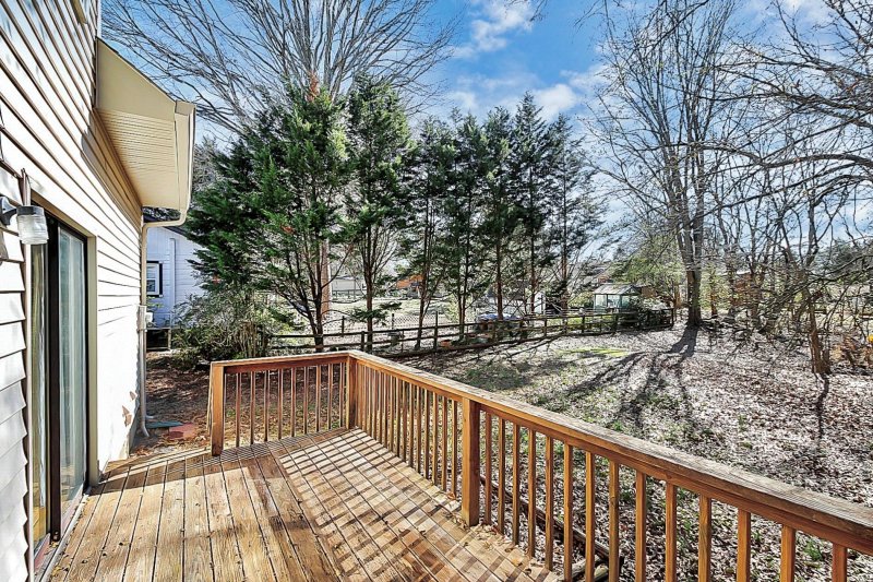 Property image 4 at 11909 Five Cedars Road, Charlotte, NC 28226