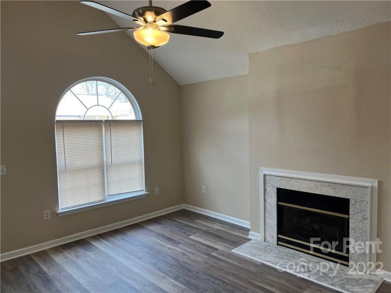 Property image 4 at 842 Murphy Hill Place, Charlotte, NC 28214