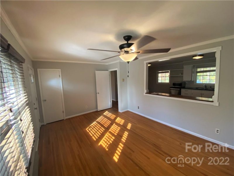 Property image 2 at 138 Short Hills Drive, Charlotte, NC 28217