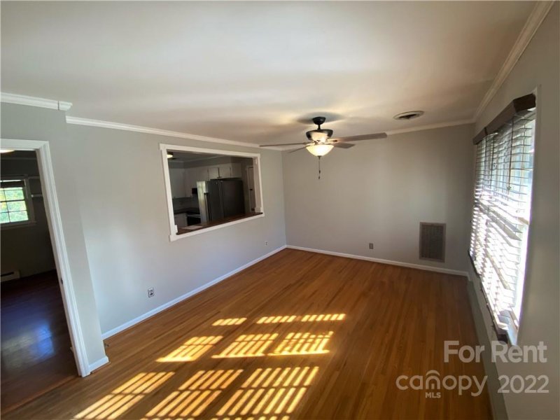 Property image 3 at 138 Short Hills Drive, Charlotte, NC 28217