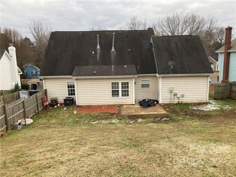 Property image 2 at 908 Yorkdale Drive, Charlotte, NC 28217