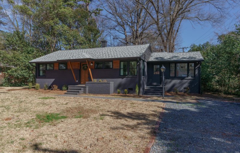 Property image 2 at 511 Rutland Drive, Charlotte, NC 28217