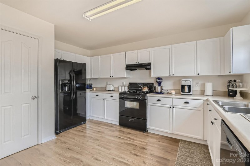 Property image 5 at 5018 Patricia Ann Lane, Charlotte, NC 28269