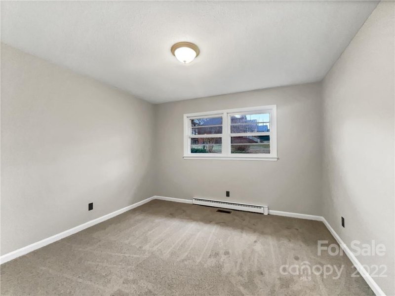 Property image 5 at 417 Ashebrook Park Road, Dallas, NC 28034