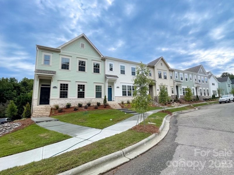 Property image 2 at 15148 Rocky Bluff Loop, Davidson, NC 28036