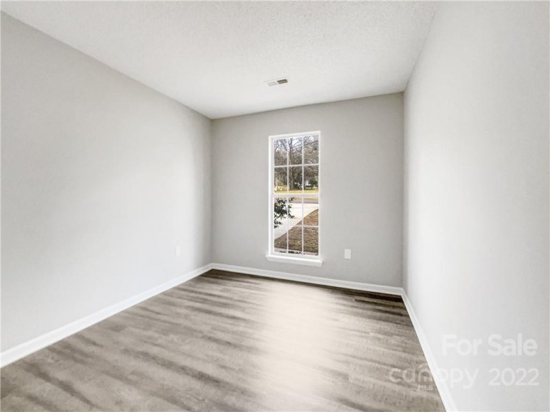 Property image 5 at 8006 Sherington Way, Charlotte, NC 28227