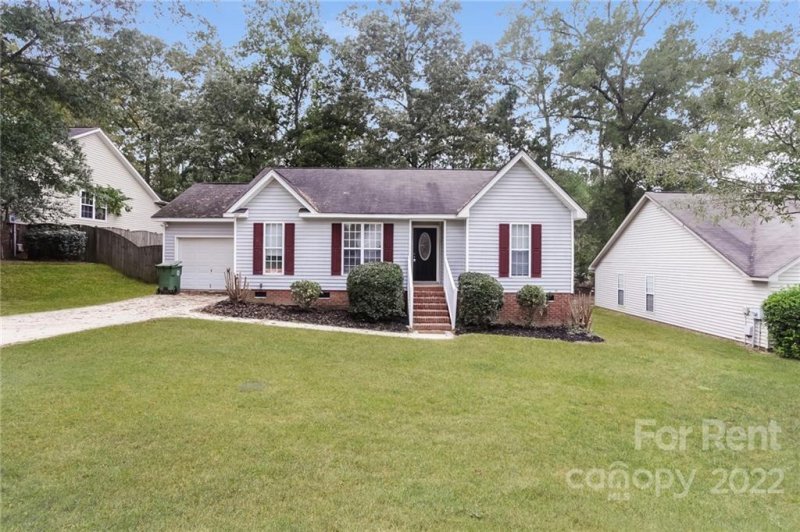 208 Turning Leaf Drive