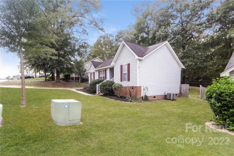 Property image 2 at 208 Turning Leaf Drive, Hopkins, SC 29061