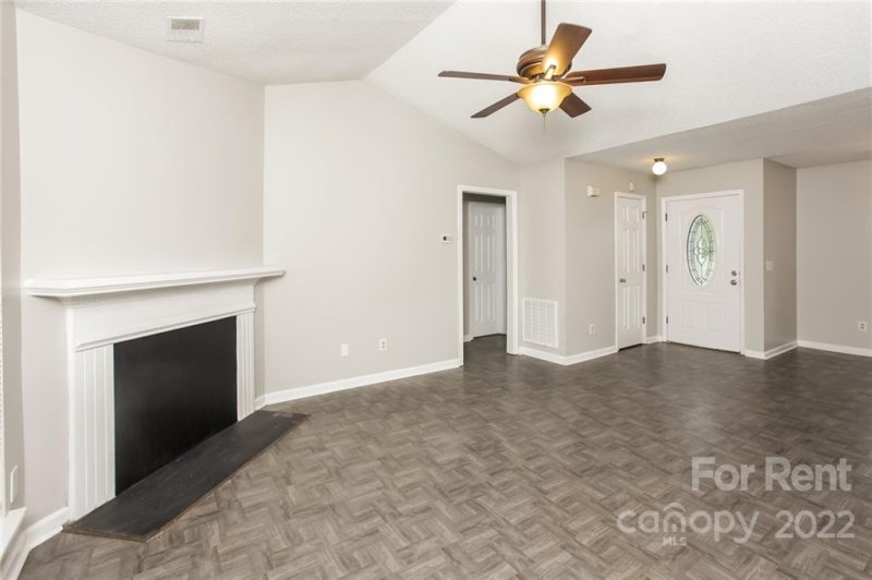 Property image 4 at 208 Turning Leaf Drive, Hopkins, SC 29061