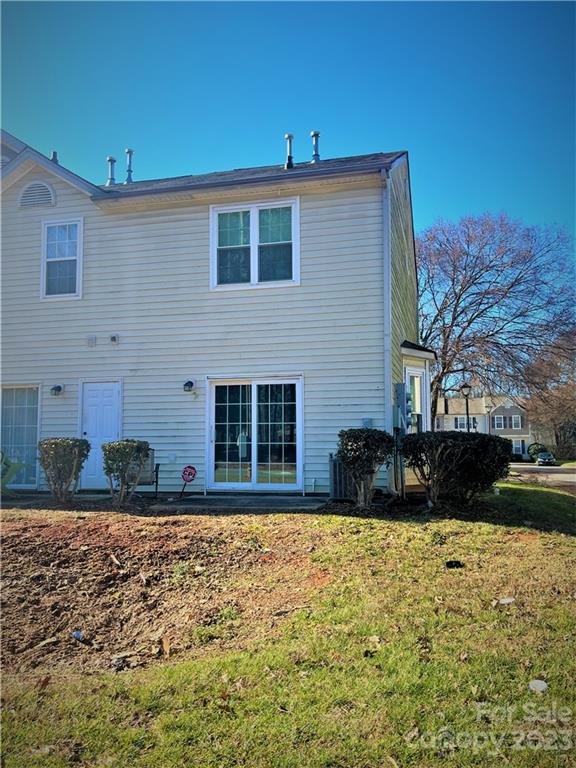 Property image 3 at 5505 Seths Drive, Charlotte, NC 28269