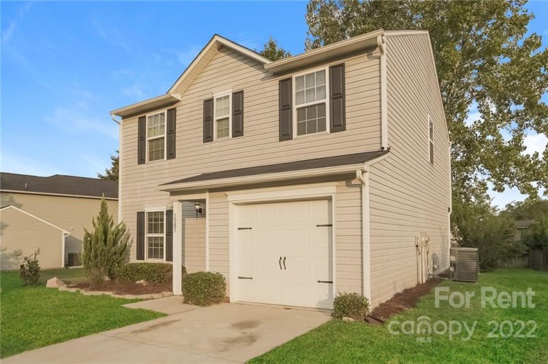 Property image 3 at 1207 Salvadore Court, Gastonia, NC 28052