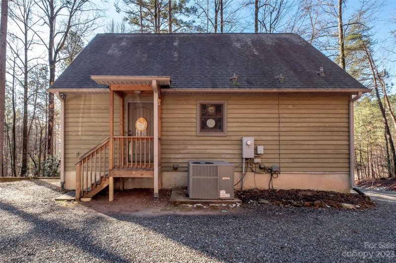 Property image 4 at 4 Matthews Creek Lane, Cleveland, SC 29635