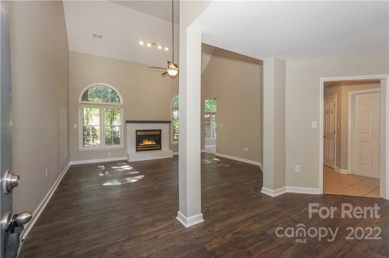 Property image 5 at 840 Emerson Drive, Mooresville, NC 28115