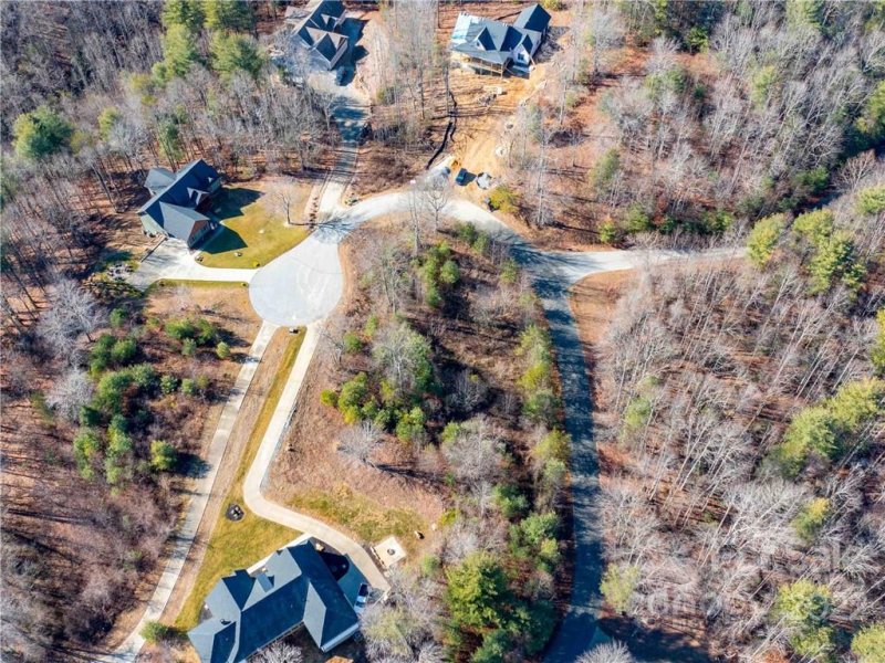 Property image 5 at 475 Morning Air Lane, Hendersonville, NC 28792