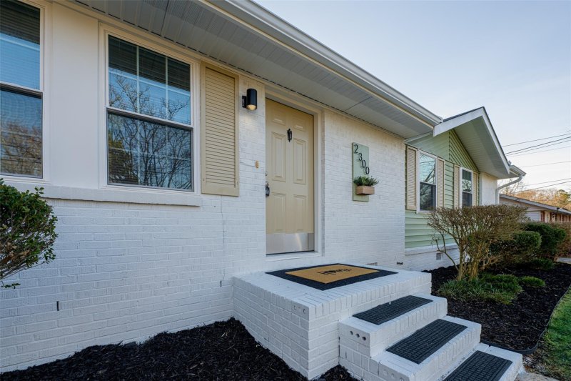 Property image 4 at 2300 Knight Drive, Gastonia, NC 28052