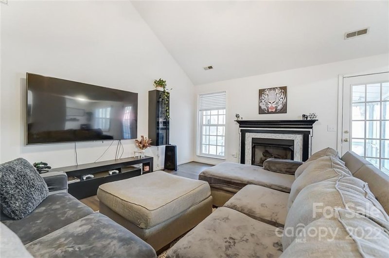 Property image 5 at 6406 Currywood Place, Charlotte, NC 28227