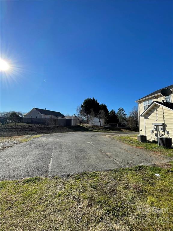 Property image 2 at 610 Piper Court, Wingate, NC 28174