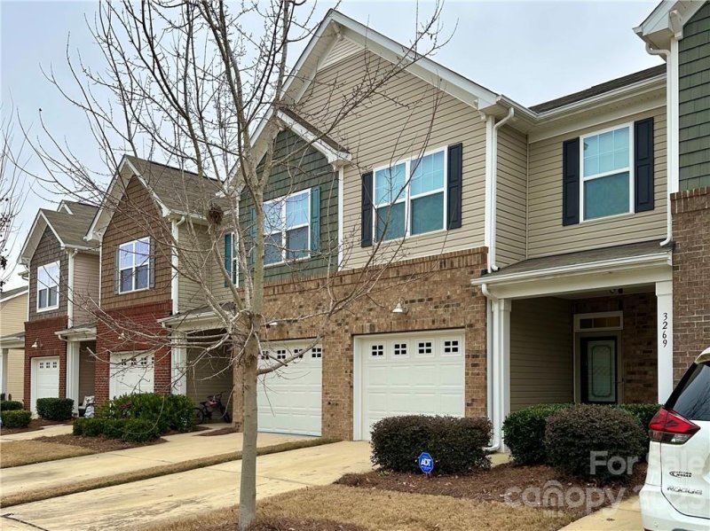 Property image 2 at 3269 Yarmouth Lane, Gastonia, NC 28056