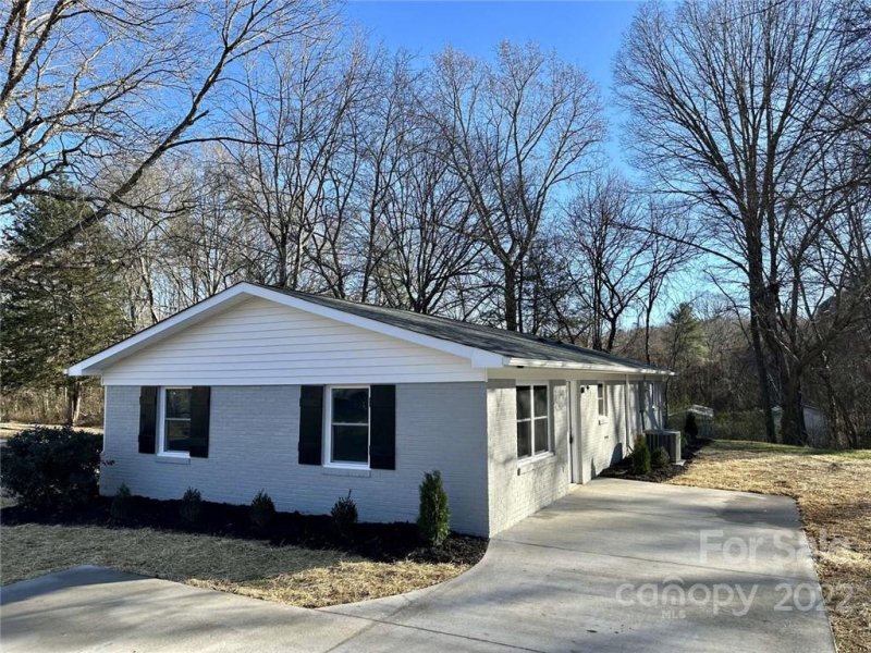 Property image 3 at 1154 Bridges Drive, Forest City, NC 28043